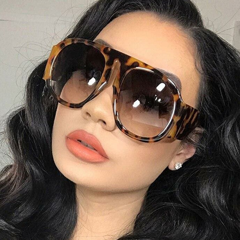 Vintage Luxury Brand Designer  - огляд і ціна Vintage Fashion Enthusiasts